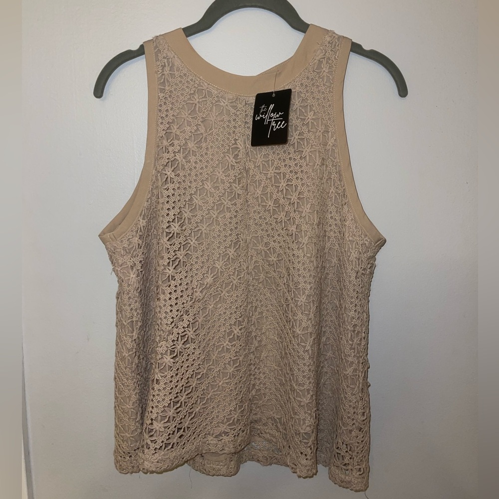 Staccato taupe top